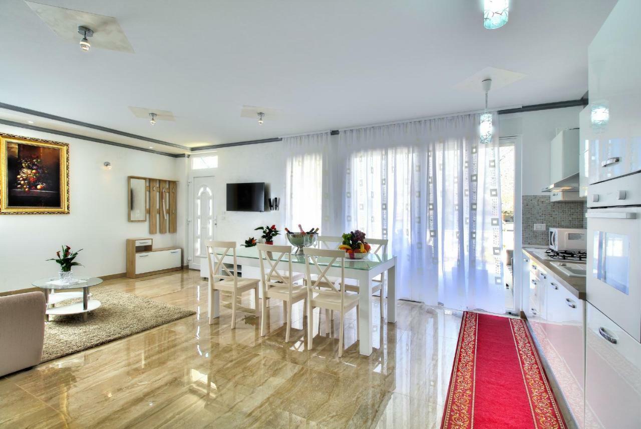 Riccardo Apartment